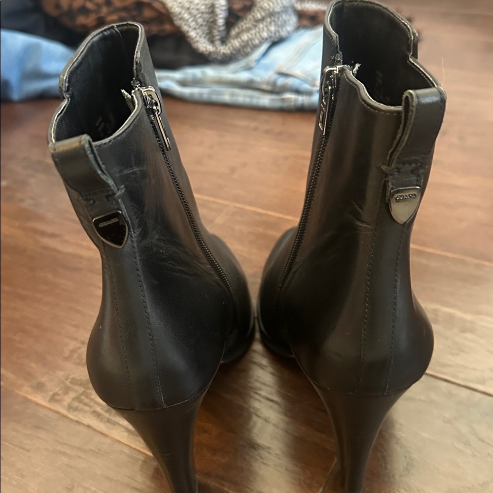 New! COACH Jenna black leather ankle boots heels 8.5 - Picture 12 of 12